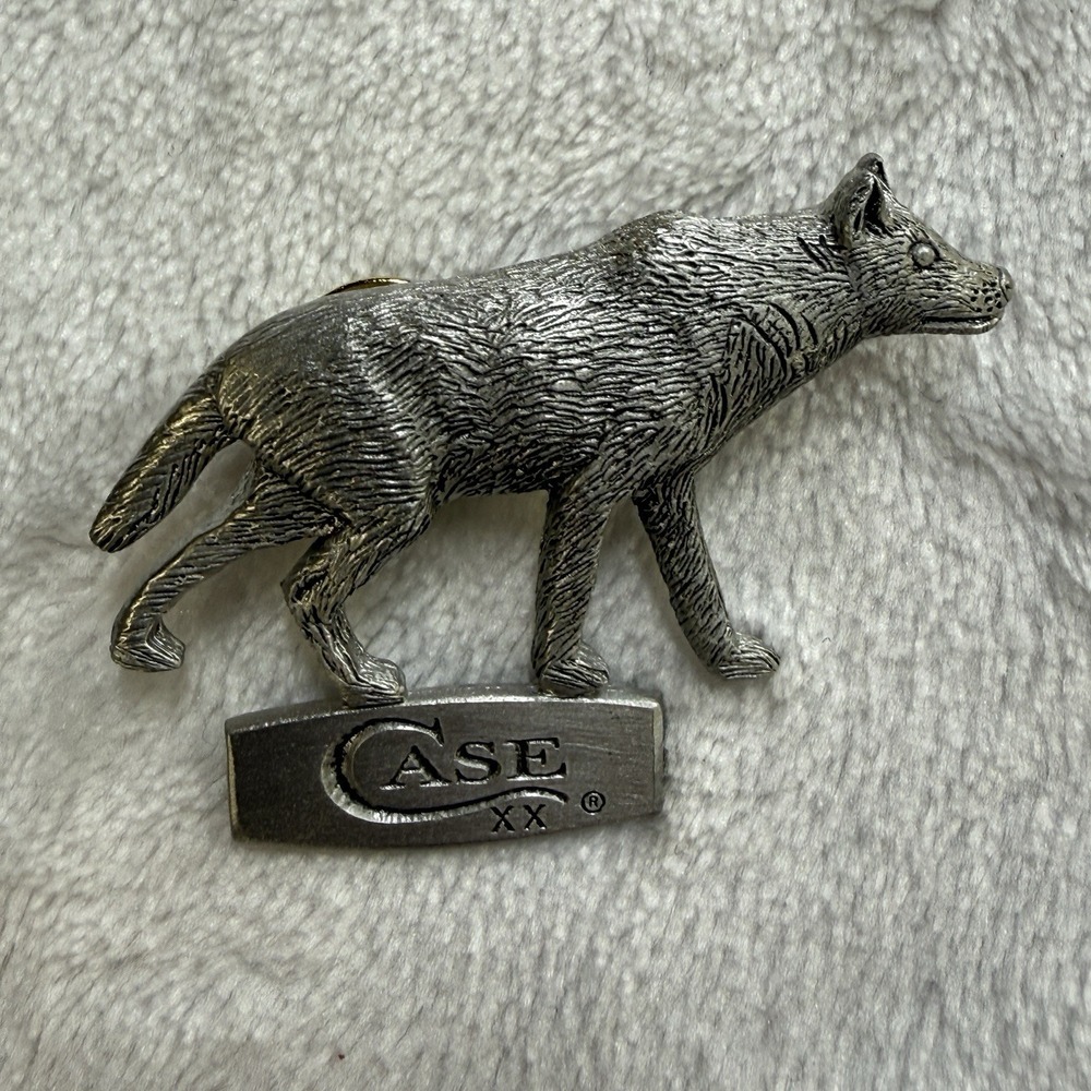 Case XX Collectors Club Wolf Pin 2006 Pewter Tone Lapel Hat Pin Logo